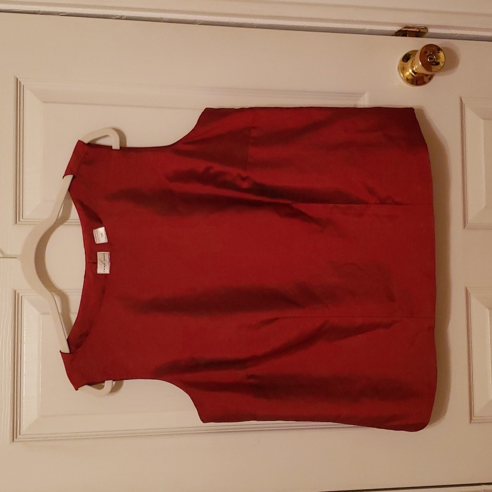 Emma & James red iridescent lined shell in 16W